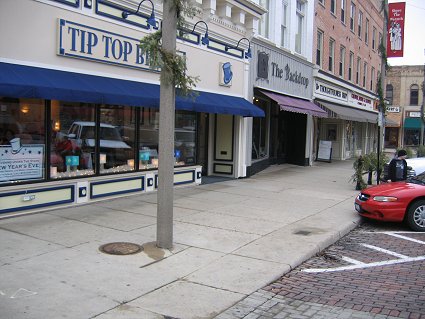 Top Top Bistro, Woodstock, IL