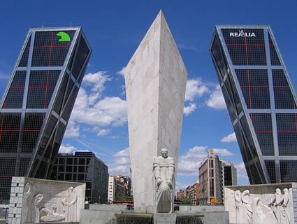 Puerta de Europa