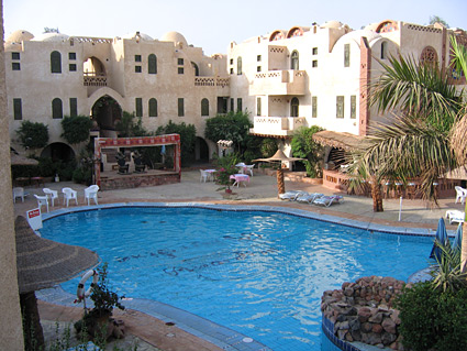 Amar Sina Hotel Pool