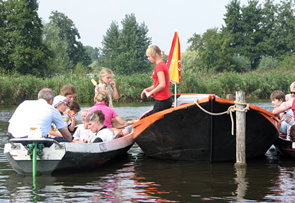 Ice Cream Boat in Giethoorn