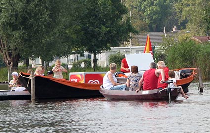 Ice Cream Boat in Giethoorn