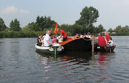 Ice Cream Boat in Giethoorn